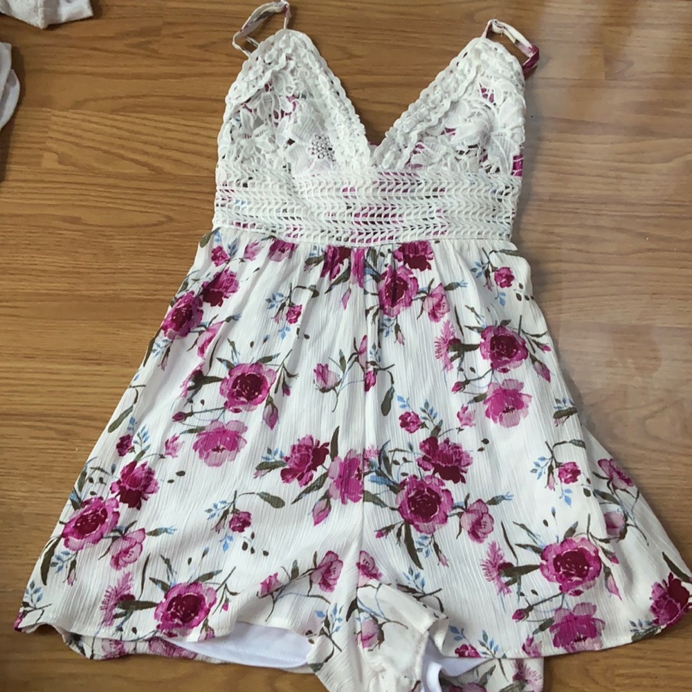 COPY - Juniors floral romper